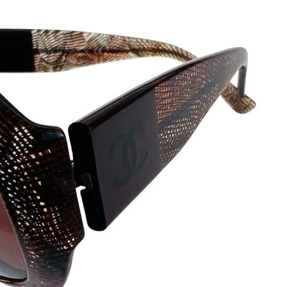 Chanel Interlocking CC Logo Oversize Sunglasses - Picture 5 of 11